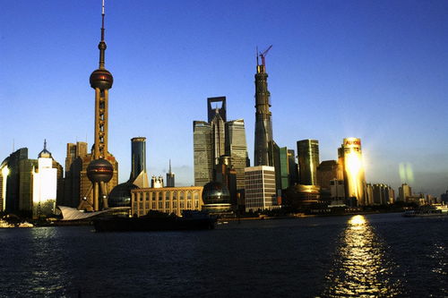 上海S3公路建設(shè)迎新突破，關(guān)鍵節(jié)點(diǎn)吊裝工程順利完成，市民出行將迎更大便利